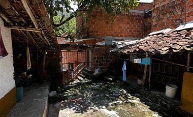 VENTA DE CASA PRIMER PISO CON AIRE EN BARBOSA ANTIOQUIA.