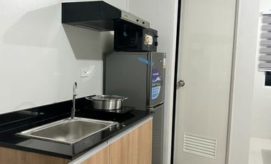 COHO HERMOSA - FULLY FURNISHED UNIT W/ FREE PARKING