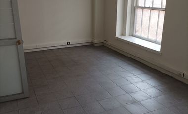 Excelente oficina climatizada ubicada en Agustinas 1022, Centro Histórico de Santiago, Santiago, RM (Metropolitana), esquina de Paseo Ahumada.