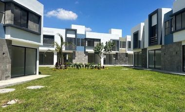 Casa en Venta con 3 Recamaras alberca en Emiliano Zapata Morelos