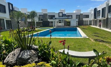 Casa en Venta con 3 Recamaras alberca en Emiliano Zapata Morelos