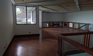 House in White Plains for Rent