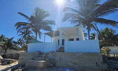 DOS VILLAS FRENTE AL MAR EN CHUBURNA PROGRESO