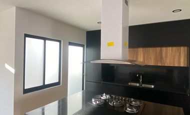 Hermosa Casa en Venta en Cañadas del Arroyo 2a Sección con Recámara en PB