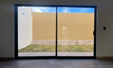 Hermosa Casa en Venta en Cañadas del Arroyo 2a Sección con Recámara en PB