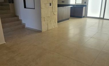 Renta de casa Villa Magna Avenida Campanario Norte