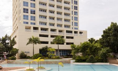 Large 1 bedroom , 1 bath, Ocean view ,  Fully Furnished , Swimming pool , Beach access ,