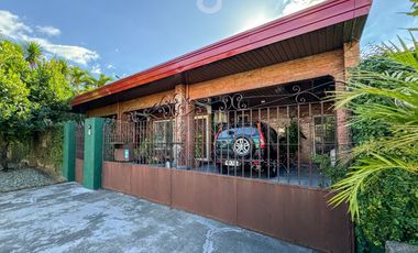 House for Sale in Merville, Parañaque