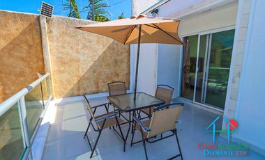 Casa en renta vacacional para 14 personas. Terraza con alberca privada, jardín y salida a la laguna
