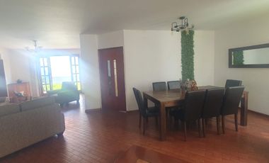 VENDO LINDA CASA TRADICIONAL A 2cuadras del PENTAGONITO . SAN BORJA. 5 dorm.