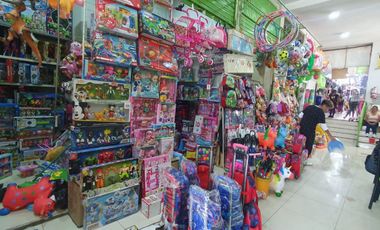 TRASPASO PEQUEÑO LOCAL SÚPER COMERCIAL EN SJM
