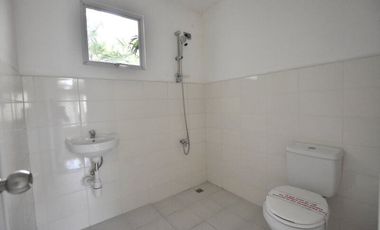 4 BEDROOMS SINGLE ATTACHED READY FOR OCCUPANCY HOUSE AND LOT