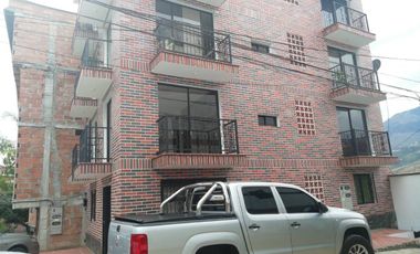 VENDO O CAMBIO A CASA FINCA A UN APARTAMENTO  EN COPACABANA ANTIOQUIA.