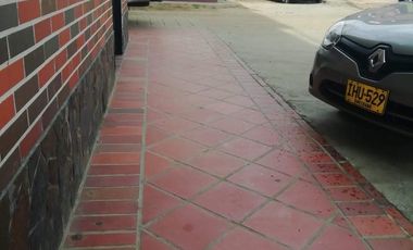 VENDO O CAMBIO A CASA FINCA A UN APARTAMENTO  EN COPACABANA ANTIOQUIA.