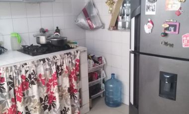 VENDO HERMOSA CASA PLANA CON APATARTAESTUDIO AL LADO EN PARAISO