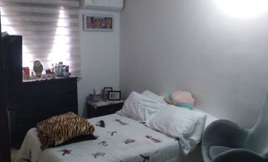 VENDO HERMOSA CASA PLANA CON APATARTAESTUDIO AL LADO EN PARAISO