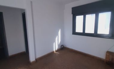 VENTA DEPARTAMENTO PASO DEL REY A METROS DE LA ESTACIÓN LADO SUR PASO DEL REY US$35.000