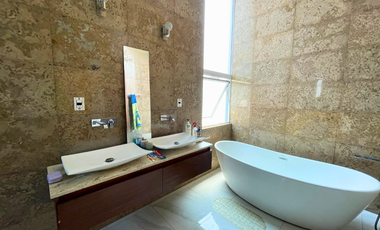 CASA CON ALBERCA EN RENTA/VENTA EN RIVIERA VERACRUZANA LOMAS DE LA RIOJA | ARLETTE FLORES INMOBILIARIA