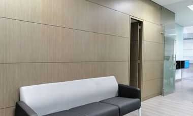 PR15559 Oficina en arriendo en el sector Ciudad del Rio, Medellin