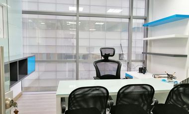 PR15559 Oficina en arriendo en el sector Ciudad del Rio, Medellin