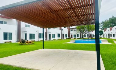 $2,400,000 Casa Nueva con Alberca en Jiutepec Morelos, Cerca de Cueranaca