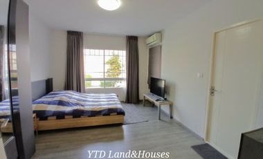 For Sale / Rent Townhouse Indy 2 Bangna Km.7 The house is close to the garden, good society, good neighbors.