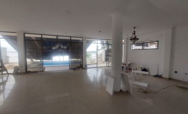 Samborondon, Alquilo Hermosa Casa REMODELADA con Vista al Rio