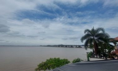 Samborondon, Alquilo Hermosa Casa REMODELADA con Vista al Rio