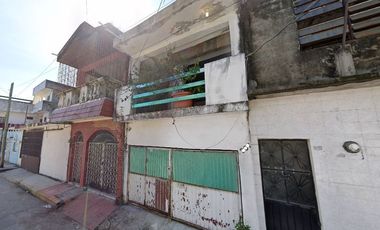 CASA EN REMATE BANCARION EN CENTRO, CARDENAS(HASTA 65% POR DEBAJO DE SU VALOR COMERCIAL, NO CREDITOS)