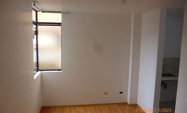 Se Alquila Tercer Piso. Minidepartamento Chorrillos