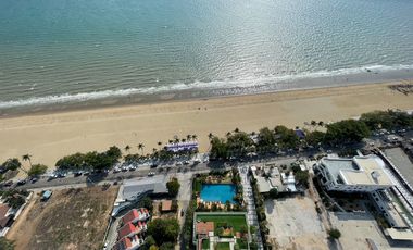 Cetus Beachfront Condominium  Location: Jomtien Beach Road