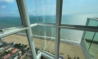 Cetus Beachfront Condominium  Location: Jomtien Beach Road