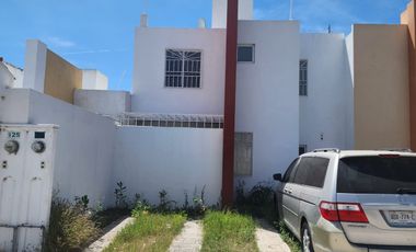 venta casa en coto Paso de Argenta al norte de AGS Cerca de Margaritas