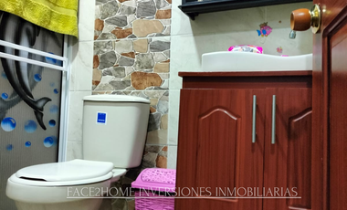 CASA ESQUINERA CON GARAJE CUBIERTO DOS APARTAMENTOS INDEPENDIENTES EN VENTA