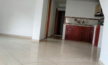 CASA ESQUINERA CON GARAJE CUBIERTO DOS APARTAMENTOS INDEPENDIENTES EN VENTA