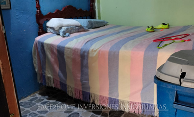 CASA ESQUINERA CON GARAJE CUBIERTO DOS APARTAMENTOS INDEPENDIENTES EN VENTA