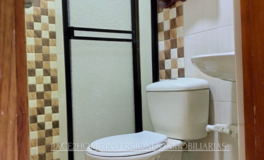 CASA ESQUINERA CON GARAJE CUBIERTO DOS APARTAMENTOS INDEPENDIENTES EN VENTA