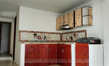 CASA ESQUINERA CON GARAJE CUBIERTO DOS APARTAMENTOS INDEPENDIENTES EN VENTA