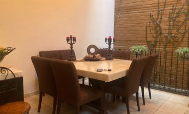 CASA HABITACIÓN PARA USO COMECIAL EN EL CENTRO DE CIUDAD GUZMAN JALISCO