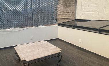 CASA HABITACIÓN PARA USO COMECIAL EN EL CENTRO DE CIUDAD GUZMAN JALISCO