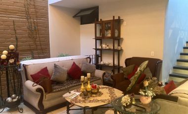 CASA HABITACIÓN PARA USO COMECIAL EN EL CENTRO DE CIUDAD GUZMAN JALISCO