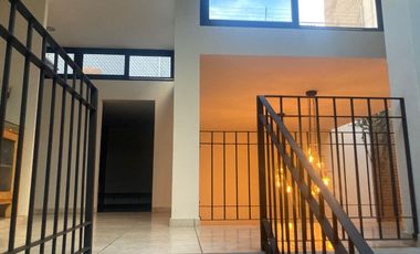 CASA HABITACIÓN PARA USO COMECIAL EN EL CENTRO DE CIUDAD GUZMAN JALISCO