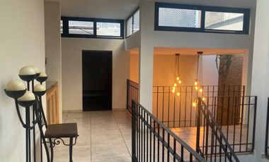 CASA HABITACIÓN PARA USO COMECIAL EN EL CENTRO DE CIUDAD GUZMAN JALISCO