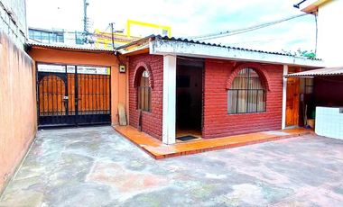 Otavalo - Hermosa y Versátil casa en venta en zona muy comercial