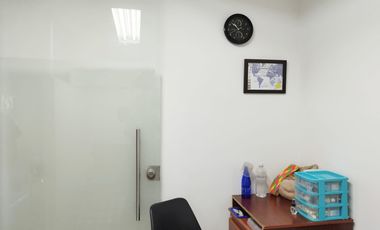 PR18797 Consultorio en venta en el sector La Florida