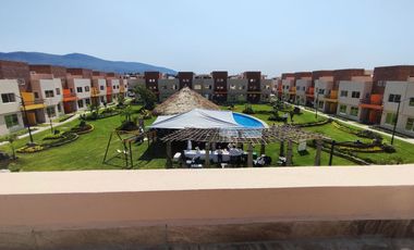 Venta de Casa, 3 recamaras con alberca y Roof Garden en E. Zapata Mor.