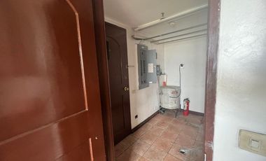 Below market 3 bedroom for sale in Renaissance Tower near Tektite, Podium Mall, 30th Mall, Shangrila, Megamall, Estancia and Capitol Commons