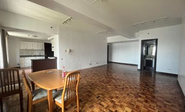 Below market 3 bedroom for sale in Renaissance Tower near Tektite, Podium Mall, 30th Mall, Shangrila, Megamall, Estancia and Capitol Commons