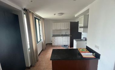 Below market 3 bedroom for sale in Renaissance Tower near Tektite, Podium Mall, 30th Mall, Shangrila, Megamall, Estancia and Capitol Commons