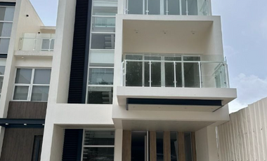 4-STOREY TOWNHOUSE FOR SALE IN CAPITOL HILLS QUEZON CITY NEAR AYALA HEIGHTS & ROBINSONS CAPITOL HILLS